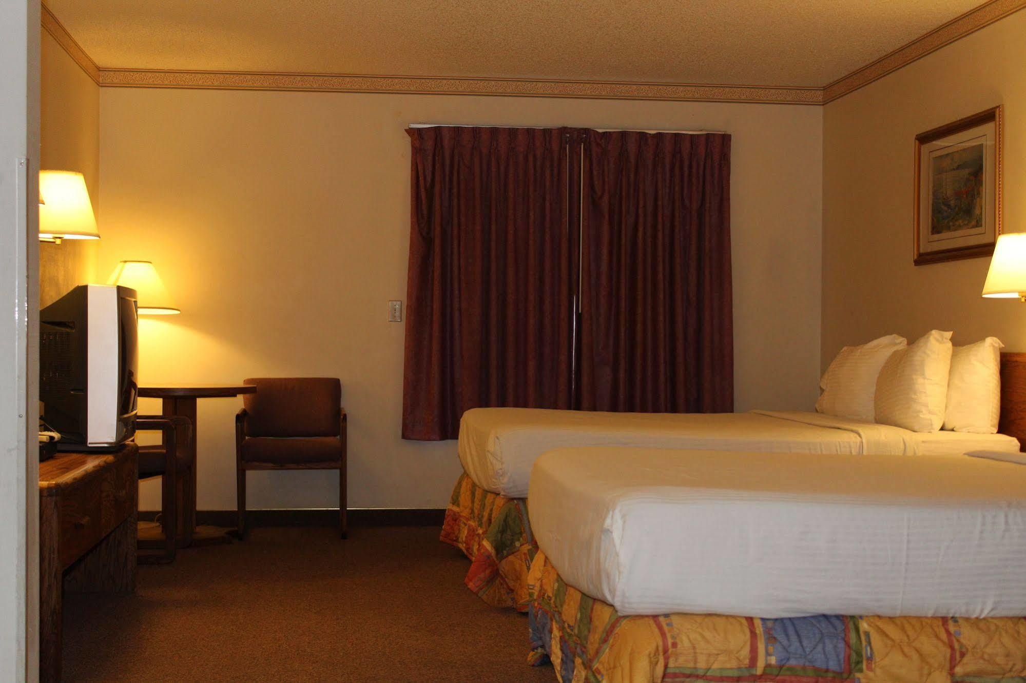 Comfort Inn & Suites Pinetop Show Low Lakeside Exterior photo